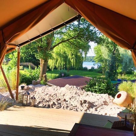 Great-Lake-Lodge-Spektakulaerer-Glampingurlaub-Am-Großensee Kültér fotó